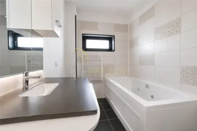 Apartament 3 camere Dancu - poza 6
