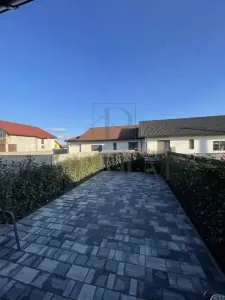 Casă 3 camere Moșnița Nouă - poza 9
