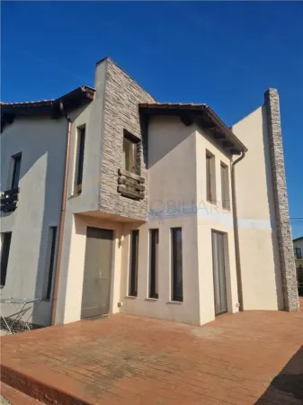 Casă 6 camere Moșnița Nouă - poza 1
