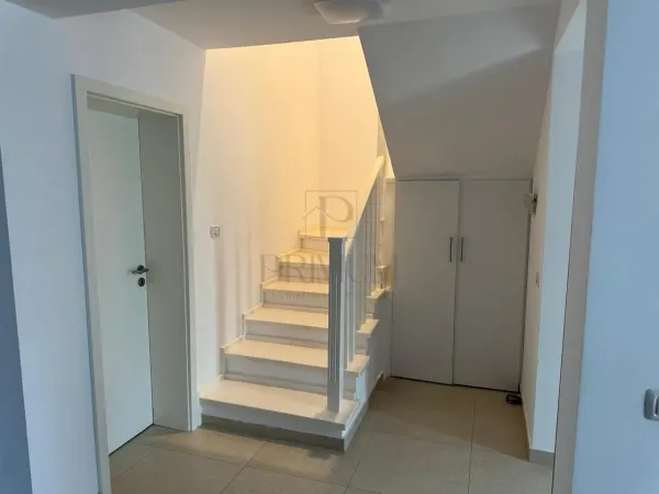 Casă 4 camere Moșnița Nouă - poza 11