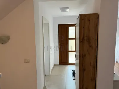 Casă 4 camere Moșnița Nouă - poza 9