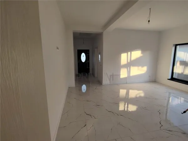 Casă 3 camere Moșnița Nouă - poza 3