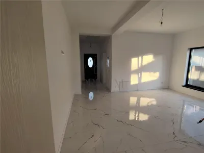 Casă 3 camere Moșnița Nouă - poza 3