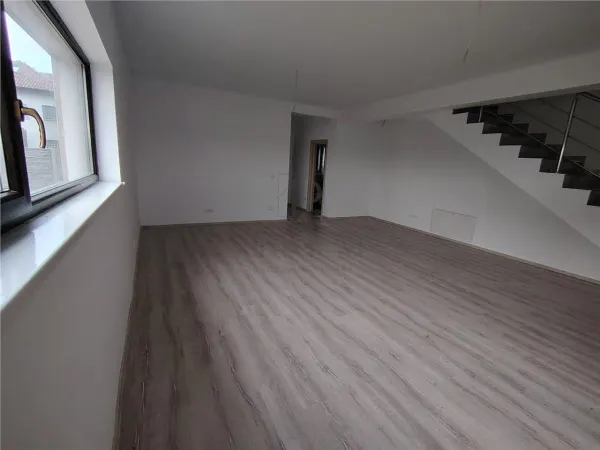Casă 5 camere Moșnița Nouă - poza 11