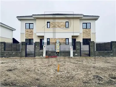 Casă 4 camere Moșnița Nouă - poza 1