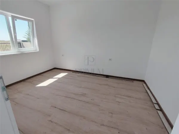 Casă 3 camere Moșnița Veche - poza 5