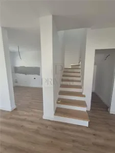 Casă 5 camere Moșnița Nouă - poza 9