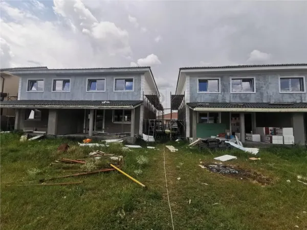 Casă 5 camere Moșnița Nouă - poza 1