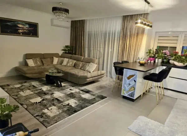Apartament 3 camere Dumbrăvița - poza 3