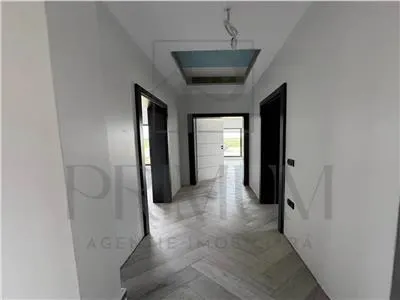 Casă 4 camere Moșnița Nouă - poza 4