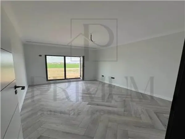 Casă 4 camere Moșnița Nouă - poza 6