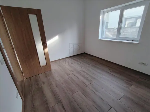 Casă 4 camere Moșnița Nouă - poza 3