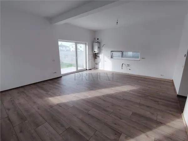 Casă 4 camere Moșnița Nouă - poza 4