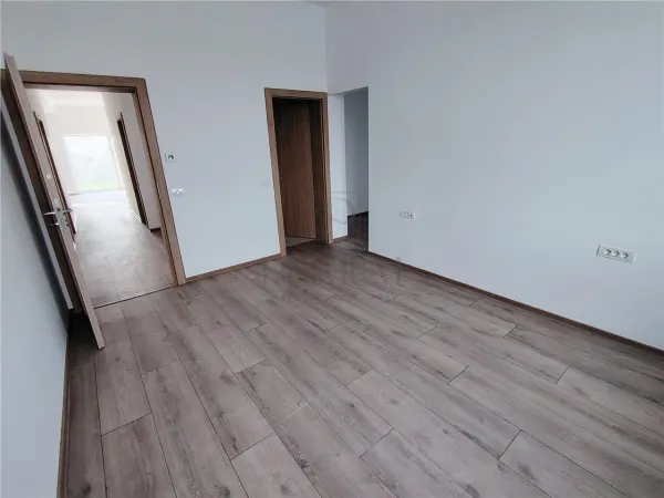Casă 4 camere Moșnița Nouă - poza 8