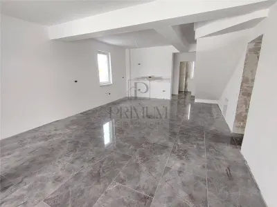 Casă 3 camere Moșnița Nouă - poza 11