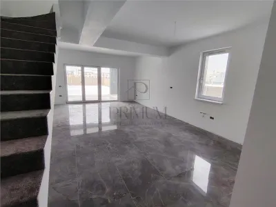 Casă 3 camere Moșnița Nouă - poza 9