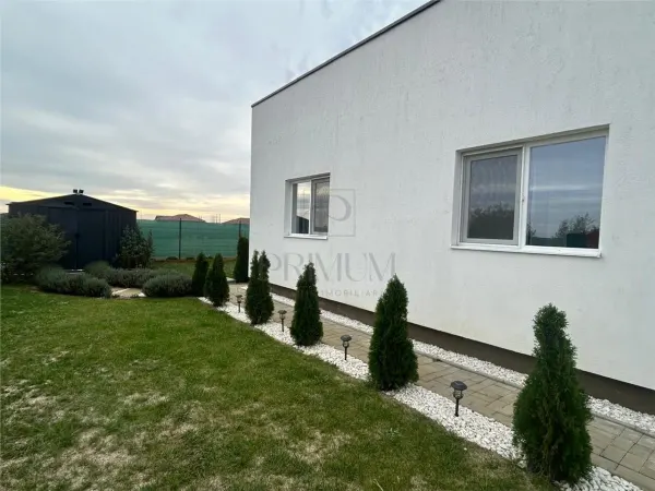 Casă 3 camere Moșnița Nouă - poza 3