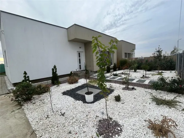 Casă 3 camere Moșnița Nouă - poza 10