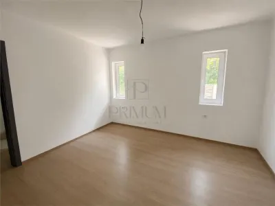 Casă 3 camere Sânmihaiu Român - poza 7