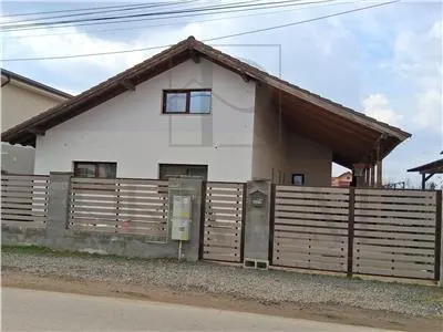 Casă 4 camere Moșnița Nouă - poza 1