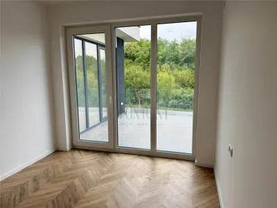 Casă 5 camere Dumbrăvița - poza 11