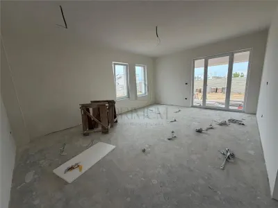 Casă 5 camere Moșnița Nouă - poza 2