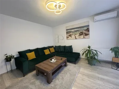 Casă 3 camere Moșnița Nouă - poza 1