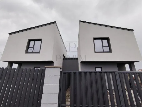 Casă 3 camere Moșnița Nouă - poza 2