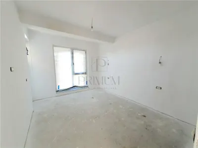 Apartament 3 camere Dumbrăvița - poza 1