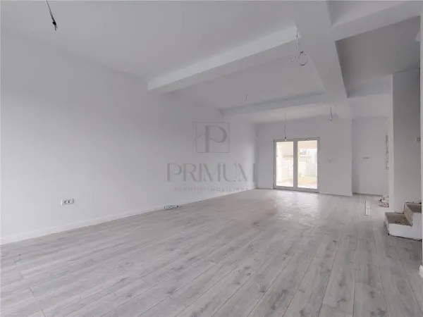 Casă 4 camere Moșnița Nouă - poza 3
