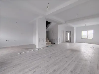 Casă 4 camere Moșnița Nouă - poza 4