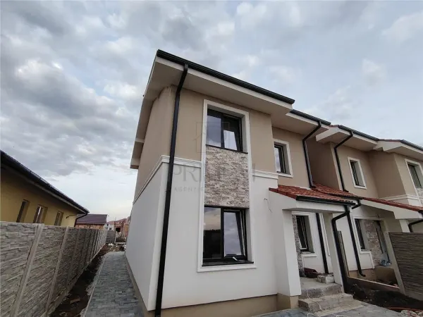 Casă 4 camere Moșnița Nouă - poza 3