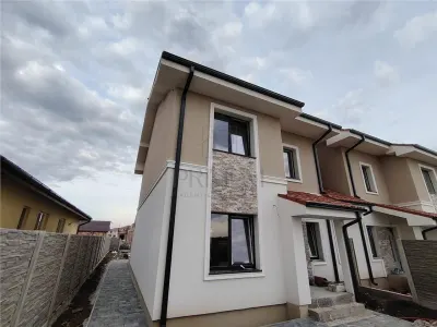 Casă 4 camere Moșnița Nouă - poza 3