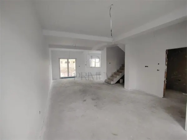 Casă 4 camere Moșnița Nouă - poza 10