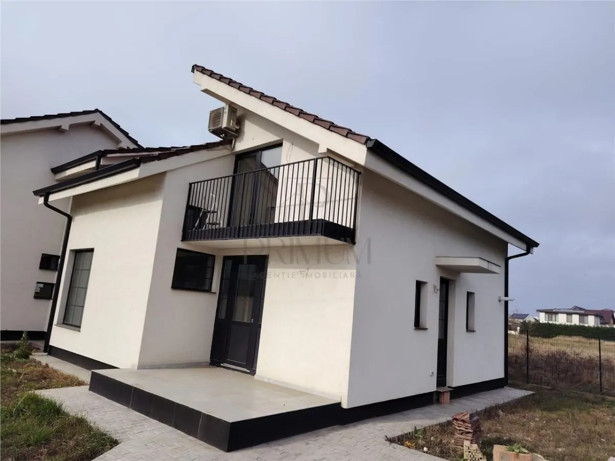 Casă 6 camere Moșnița Nouă - poza 1