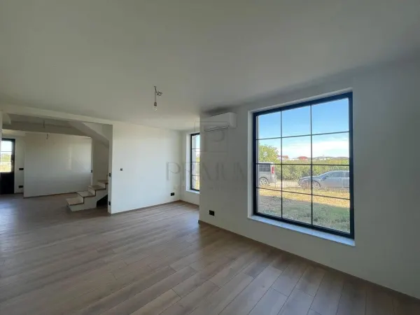 Casă 6 camere Moșnița Nouă - poza 8