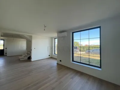 Casă 6 camere Moșnița Nouă - poza 8