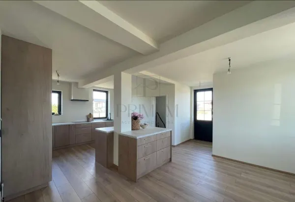 Casă 6 camere Moșnița Nouă - poza 10