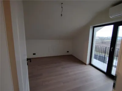 Casă 6 camere Moșnița Nouă - poza 8