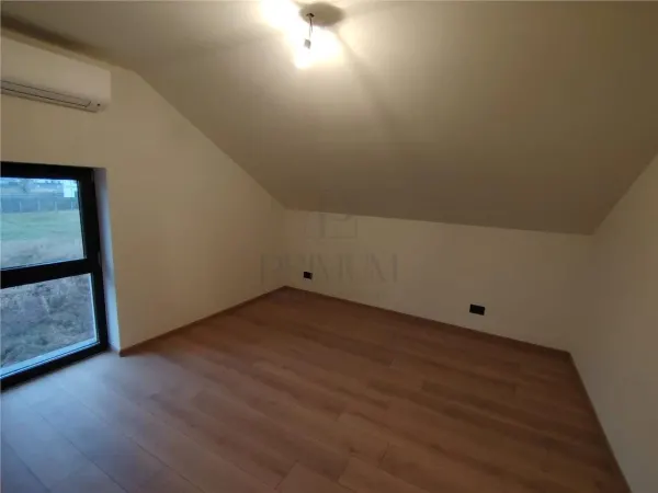 Casă 6 camere Moșnița Nouă - poza 9