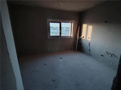 Casă 4 camere Moșnița Nouă - poza 10