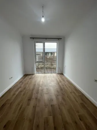 Apartament 3 camere Dumbrăvița - poza 2