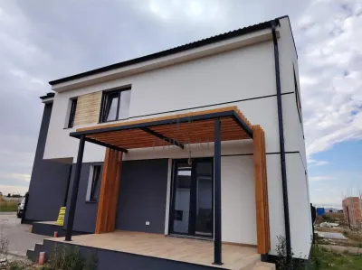 Duplex 5 camere - personalizare interioara - Mosnita Noua