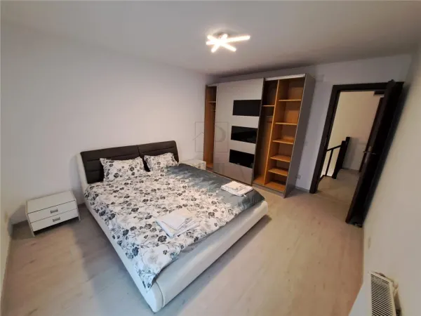 Casă 5 camere Dumbrăvița - poza 2