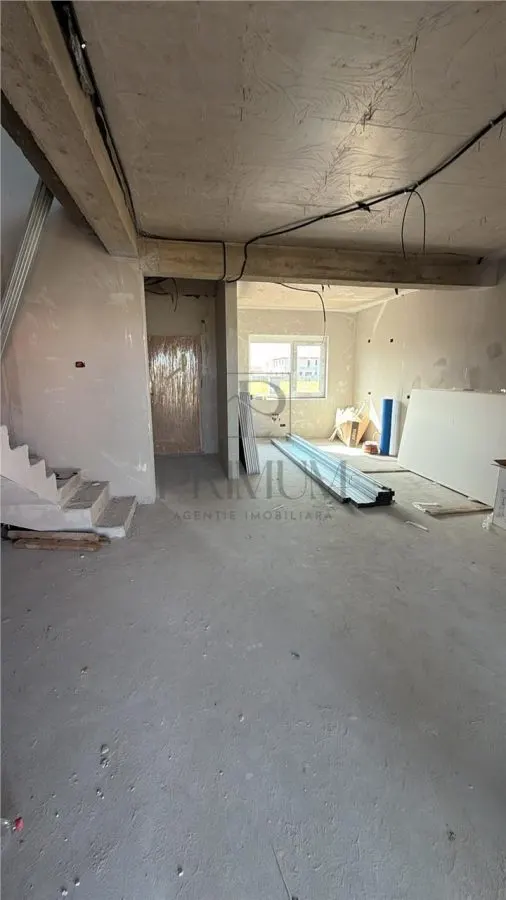Casă 4 camere Moșnița Nouă - poza 1