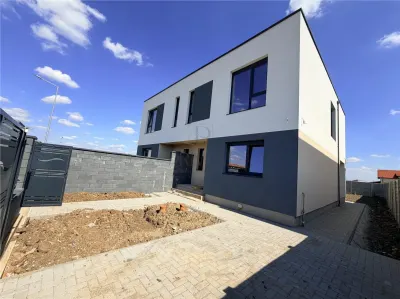 Casă 4 camere Moșnița Nouă - poza 9