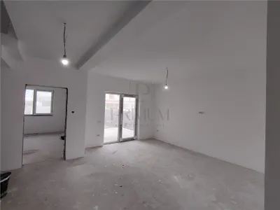 Casă 4 camere Moșnița Nouă - poza 2