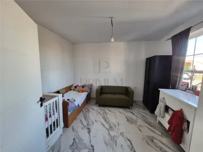 Casă 4 camere Moșnița Nouă - poza 18