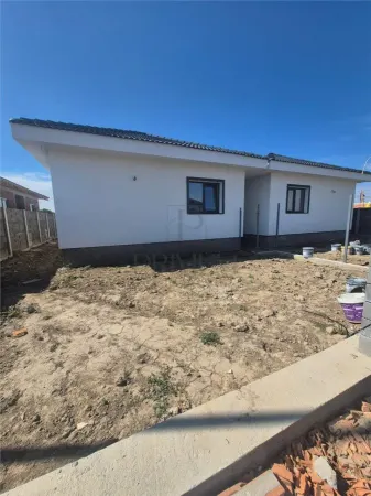 Casă 4 camere Moșnița Nouă - poza 4
