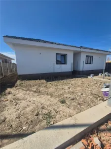 Casă 4 camere Moșnița Nouă - poza 4